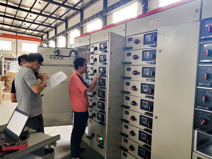 和同事探討調(diào)試問題 和同事探討調(diào)試問題