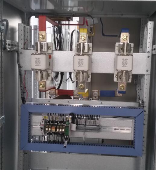 安徽得潤電氣技術(shù)有限公司，主營：高低壓開關(guān)柜，高低壓無功補償柜，消弧消諧裝置，自動化控制系統(tǒng)，綜保、儀表等，全國統(tǒng)一客服熱線：400-0551-777