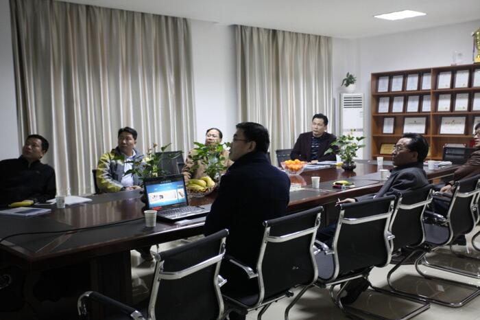 合肥通用機械研究院李鯤副院長一行蒞臨得潤電氣參觀考察 全國統(tǒng)一客服:400-0551-777 合肥通用機械研究院李鯤副院長一行蒞臨得潤電氣參觀考察 全國統(tǒng)一客服:400-0551-777