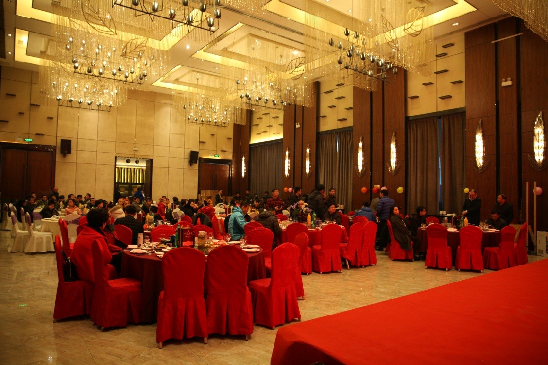 安徽得潤電氣2016迎新晚會（hnlxyx.com.cn）全國統(tǒng)一客服熱線：400-0551-777