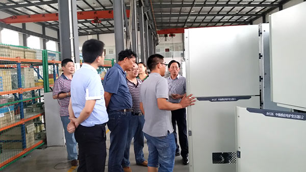 昆明東山水泥董事長(zhǎng)遲登有一行到訪(fǎng)得潤(rùn)電氣 昆明東山水泥董事長(zhǎng)遲登有一行到訪(fǎng)得潤(rùn)電氣