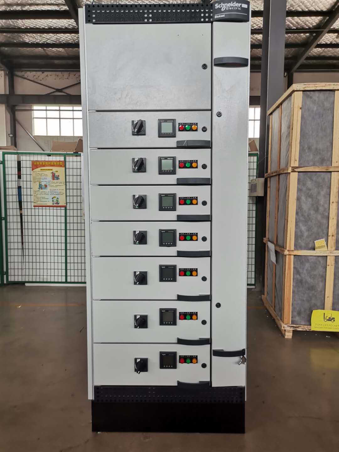 施耐德低壓柜，blokset型號 合肥彩虹玻璃項目 得潤電氣制造