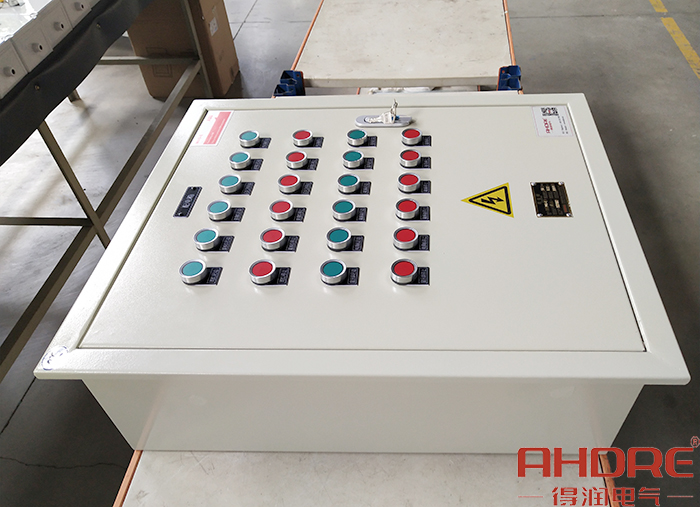 MNS-E配電箱.jpg MNS-E配電箱.jpg