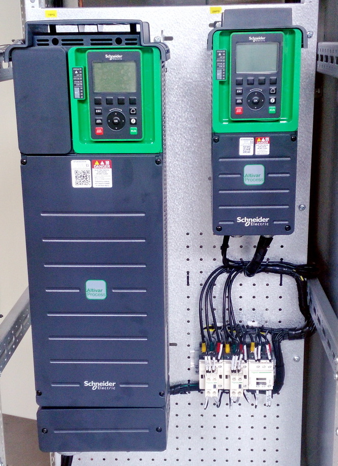 施耐德授權(quán)柜中的元器件采用施耐德元器件 施耐德授權(quán)柜中的元器件采用施耐德元器件