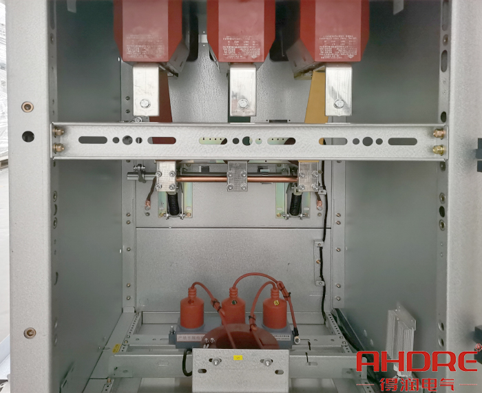 電纜室.jpg 電纜室.jpg