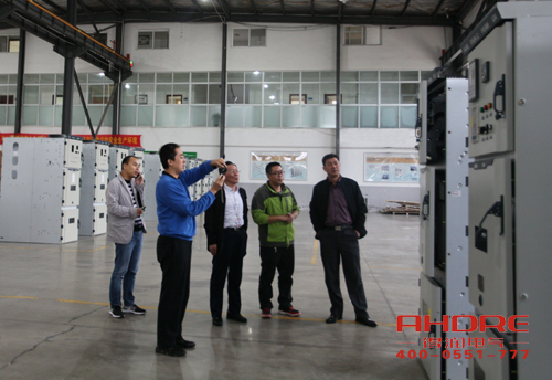 得潤(rùn)電氣 成套 高低壓開(kāi)關(guān)柜 配電柜 生產(chǎn) 研發(fā) 調(diào)試 廠家 電話:400-0551-777 qq:3176885416 得潤(rùn)電氣 成套 高低壓開(kāi)關(guān)柜 配電柜 生產(chǎn) 研發(fā) 調(diào)試 廠家 電話:400-0551-777 qq:3176885416